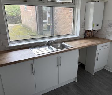 3 bedroom flat to rent - Photo 5