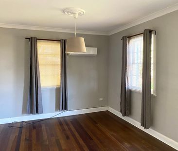 Three Bedroom Home close to Centre of Town - Photo 2