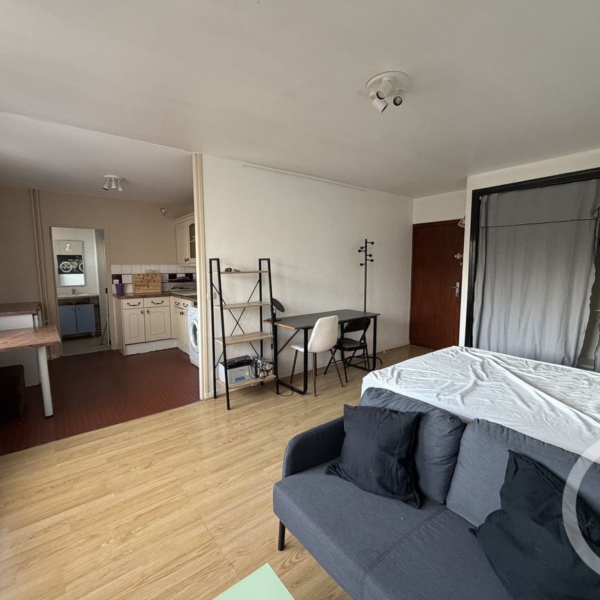Location Appartement 1 pièce 33m² LA NEUVILLETTE 51100 - Photo 1