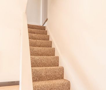 2 bedroom terraced house to rent - Photo 3