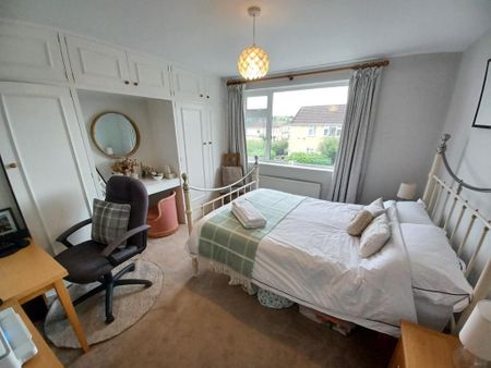 3 bedroom semi-detached house to rent - Photo 4