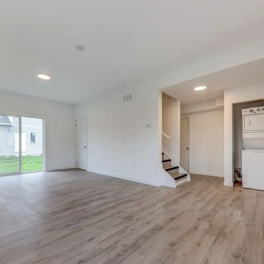 For Lease - 3 Waterleaf Trail Unit# Upper, Welland, Ontario - Photo 1