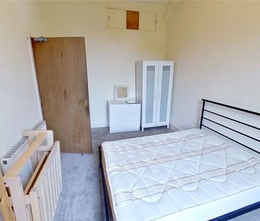 3 bedroom apartment to rent - Photo 4