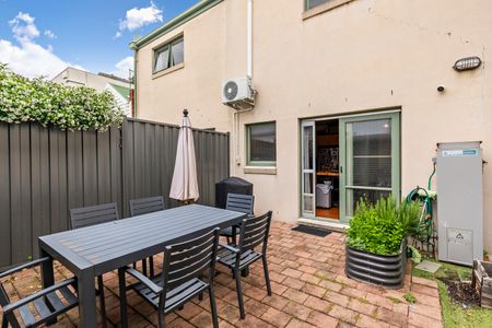 46 Cutter St, Richmond VIC 3121 - House For Rent | Domain - Photo 5