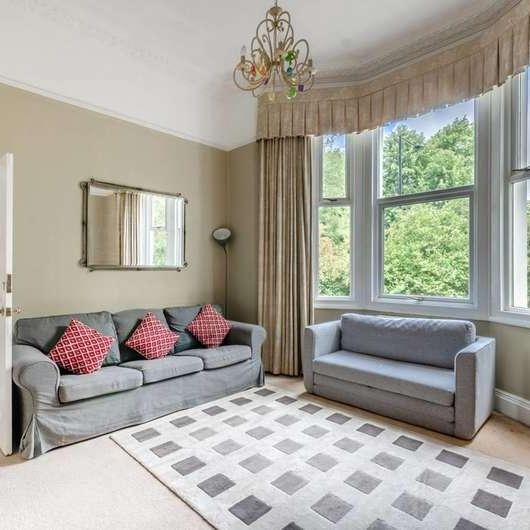 Upper Richmond Road, West Putney, SW15 - Photo 1