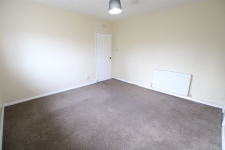 Coronation Avenue, Colchester - Photo 2