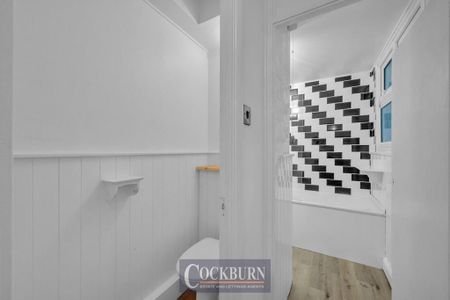 3 bedroom terraced house to rent - Photo 2