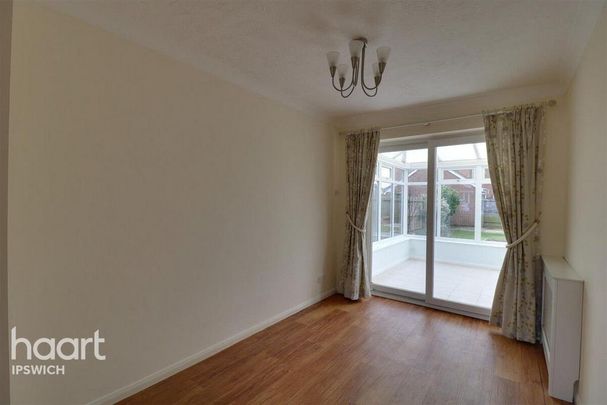 3 bedroom detached house to rent - Photo 1