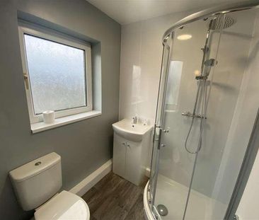 Elm Tree Close, Long Lee, BD21 - Photo 5