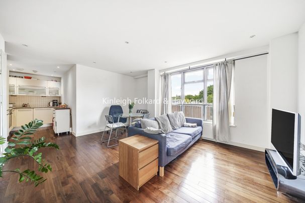 The Broadway, Crouch End, London, N8 - Photo 1