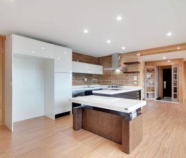 Modern two bedroom apartment - 6 Month Lease - Photo 1