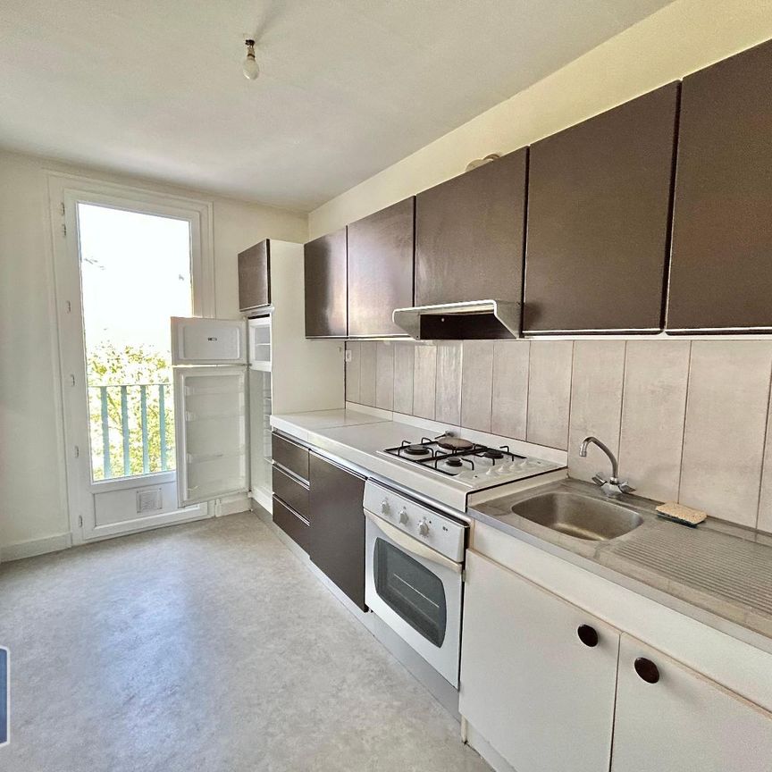 Location Appartement 3 pièces 54m² ST ETIENNE 42100 - Photo 1