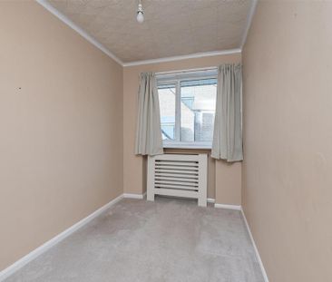3 bedroom end of terrace house to rent - Photo 6