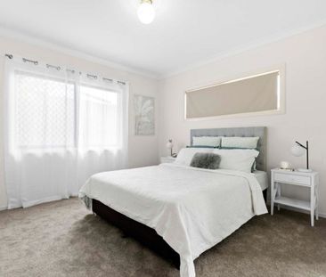 2/8a Derwak Street, Harristown - Photo 5