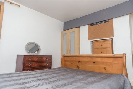 Nettles Terrace, Guildford, Surrey, GU1 4PA - Photo 4