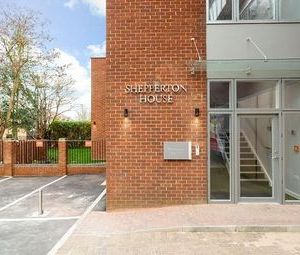 1 Bedrooms Flat to rent in 2-6 Green Lane, Shepperton TW17 | £ 231 - Photo 1