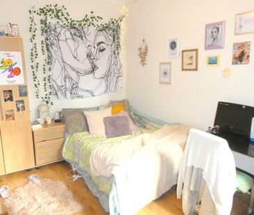 6 bedroom terraced house to rent - Photo 3