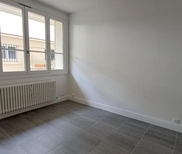 location Appartement T1 DE 26.5m² À PARIS - Photo 4