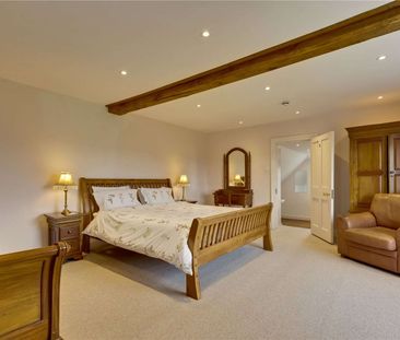 SHORT LET - A stunning country retreat on the Surrey Hampshire border - Photo 6