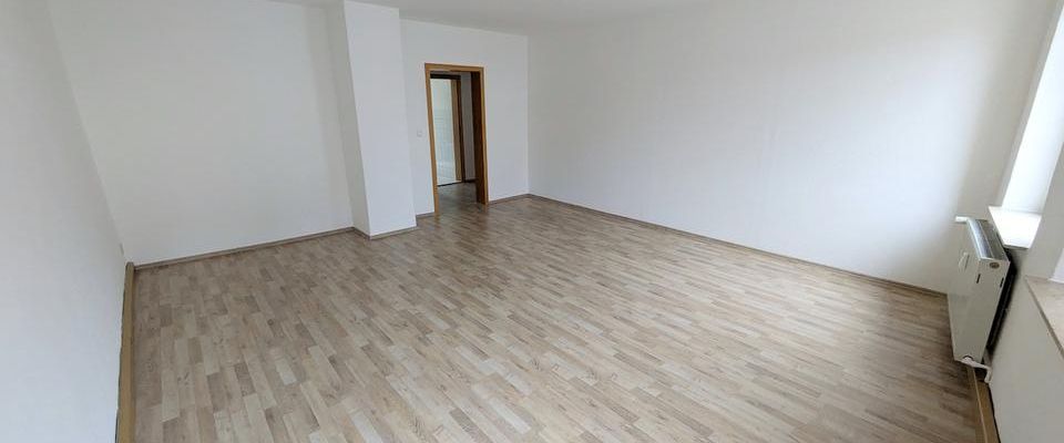 ++ einziehen & wohlfühlen - neue, charmante 2-Raum Wohnung direkt am Markt in Waldenburg ++ - Photo 1