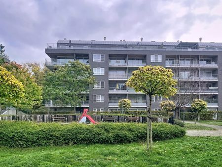 Appartement met twee slaapkamers in Jette - Photo 5