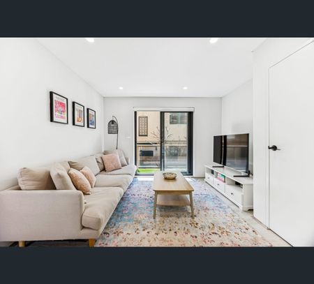 2/5 Jaques Avenue, Bondi Beach, NSW 2026 - Photo 2