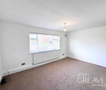 2 bedroom maisonette to rent - Photo 3