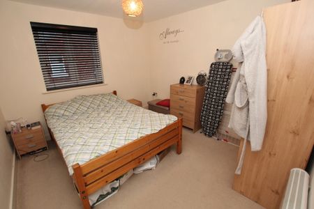 1 Bedroom APARTMENT, Chester - Photo 4