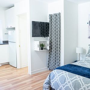 LOFT Au Vieux-Québec – 69 Rue St-jean #C - Photo 2