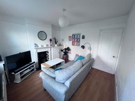 2 bedroom terraced house to rent - Photo 4