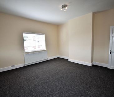 Lodge Road, Atherton, M46 - Photo 2