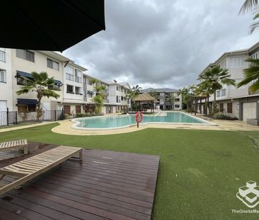 Furnished 2 Bed, 2 Bath Apartment in Resort-Style Complex - Photo 1