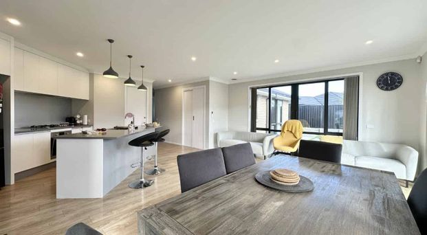 4 Bedroom Home in Wallaceville - Photo 1