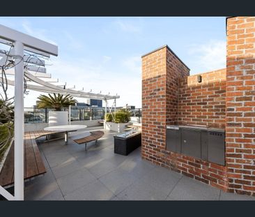 Prestigious Wil & Co Living in the Heart of South Yarra - Photo 6