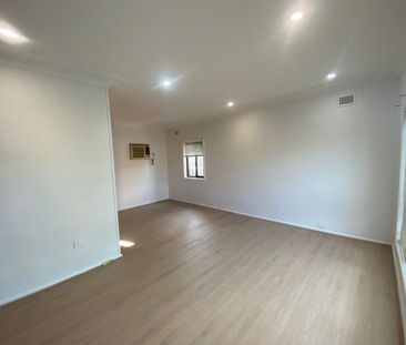 Bright & Modern 3-Bedroom Home for Rent in Colyton !! Perfect for F... - Photo 5