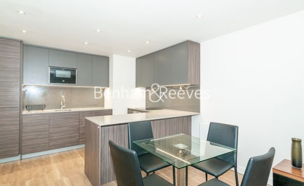 2 Bedroom flat to rent in Beaufort Square, Colindale, NW9 - Photo 1