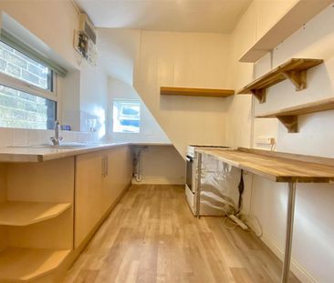 2 bedroom cottage to rent - Photo 2
