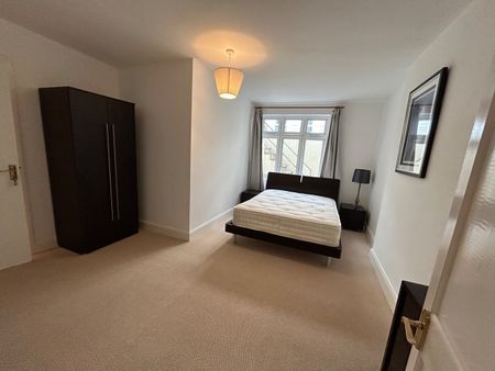 1 Bed Flat, Monmouth Road, W2 - Photo 4