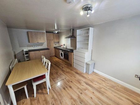 2 bedroom apartment to rent - Photo 4