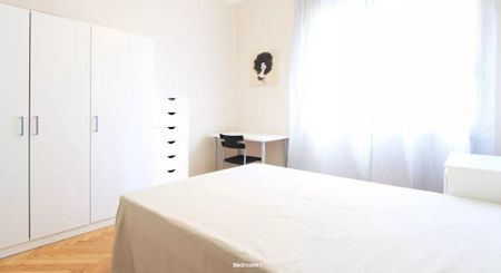 Calle de Serrano, Madrid, Community of Madrid 28006 - Photo 5