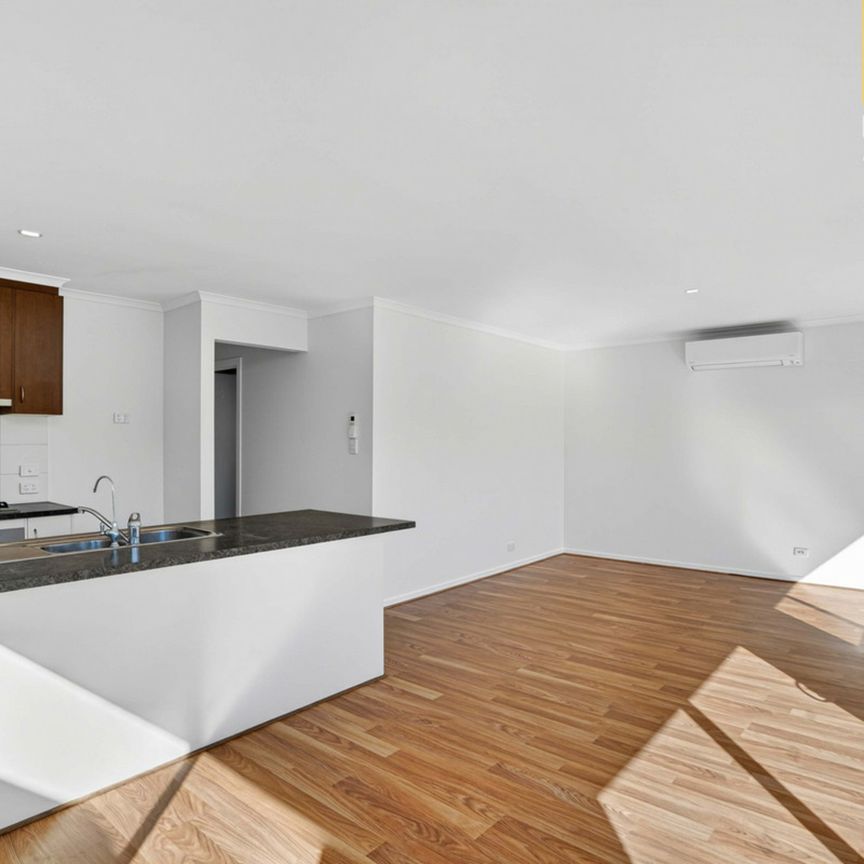 17 Cork Avenue, Andrews Farm SA, Belconnen - Photo 1