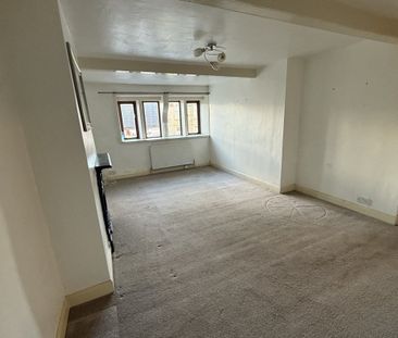 Manchester Road - Photo 2