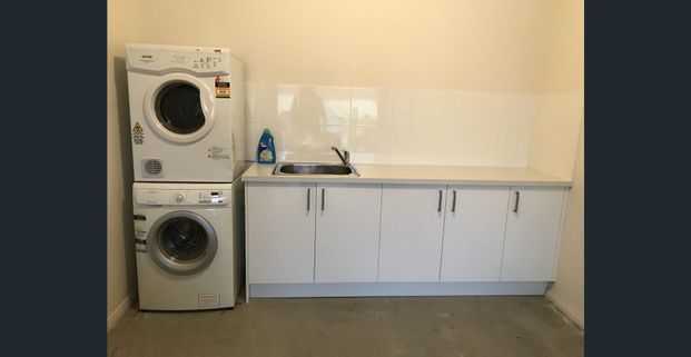 Fully Furnished Townhouse - Plymton Park - Photo 1