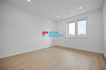 Pronájem rodinného domu 101 m², Baška - Photo 2