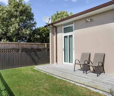 Modern Living in Hill School zone - Photo 4