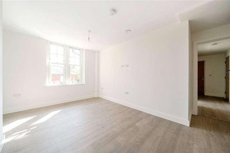 Catteshall Road, Godalming, Surrey, GU7 - Photo 4