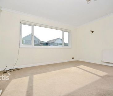 3 bedroom detached bungalow to rent - Photo 1