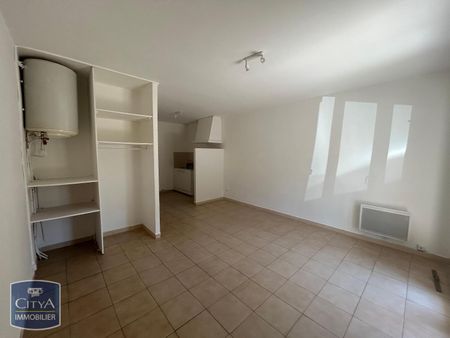 Location Appartement 1 pièce 27m² CHATEAUNEUF LES MARTIGUES 13220 - Photo 4