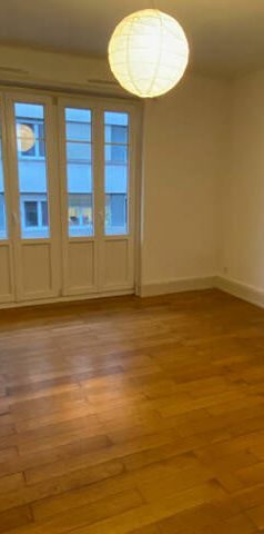 A LOUER - GRAND 2 PIECES AVEC BALCONS - STRASBOURG CENTRE - Photo 1