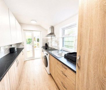 1 bedroom in a house share to rent - Photo 5